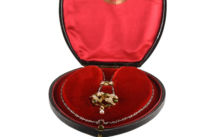 Edwardian 15k Gold & Platinum Demantoid Garnet & Pearl Boxed Necklace
