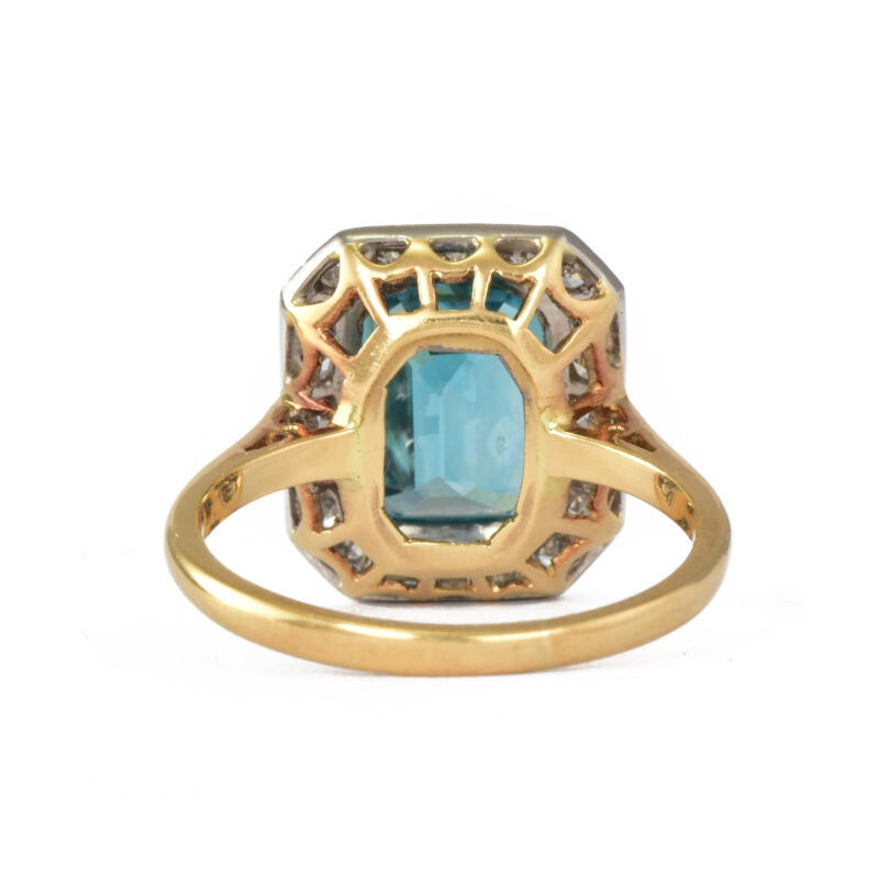 Vintage 18k Gold Blue Zircon & Diamond Ring